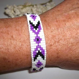 Bracelet Southwestern Style White Purple Black Gold Fashion Jewelry Gift A758